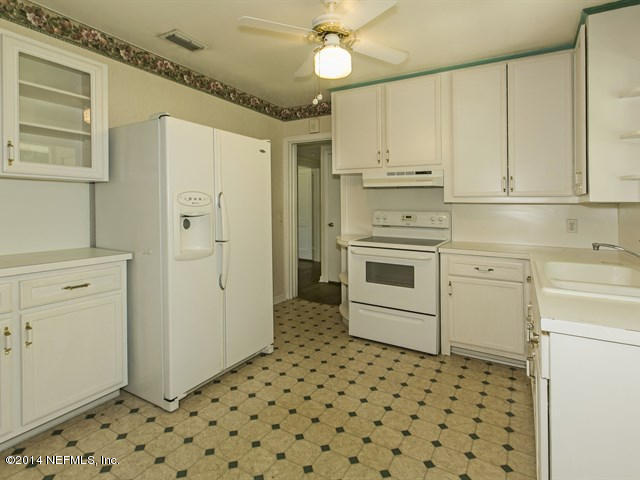 719 Nightingale Road Jacksonville, FL 32216 - Photo 3 of 12 003_Kitchen