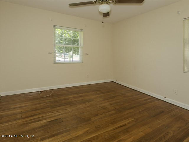 719 Nightingale Road Jacksonville, FL 32216 - Photo 9 of 12 009_Bedroom