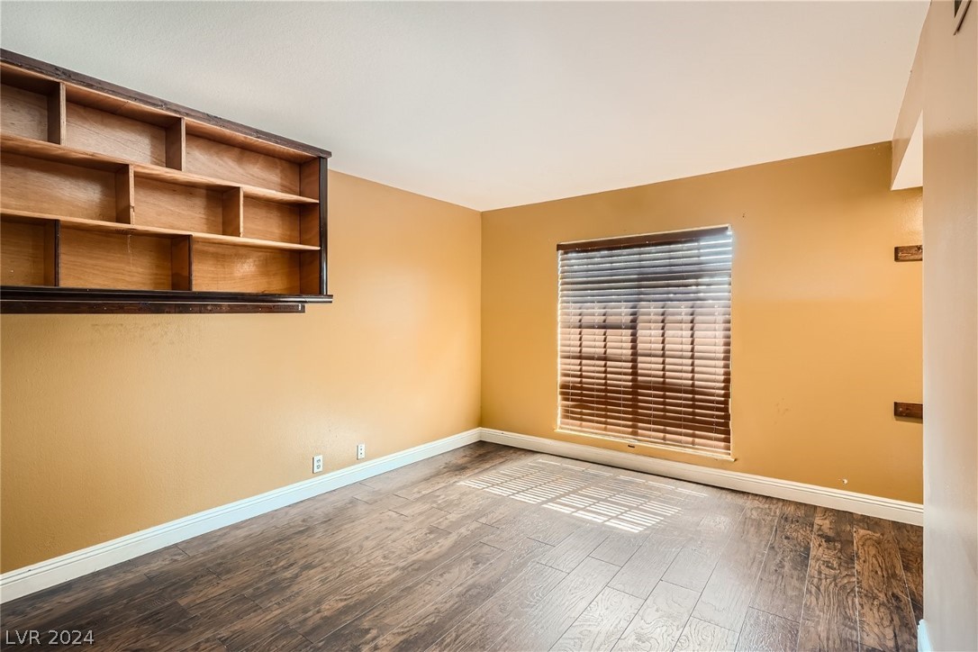 4730 Woodridge Road Las Vegas, NV 89121 - Photo 20 of 27 Gallery Image 20