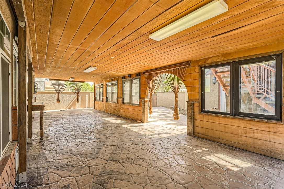 4730 Woodridge Road Las Vegas, NV 89121 - Photo 24 of 27 Gallery Image 24