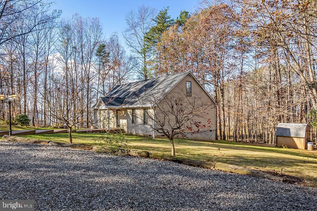 11053 Lucks Road Bumpass, VA 23024 - Photo 3 of 60 Gallery Image 3