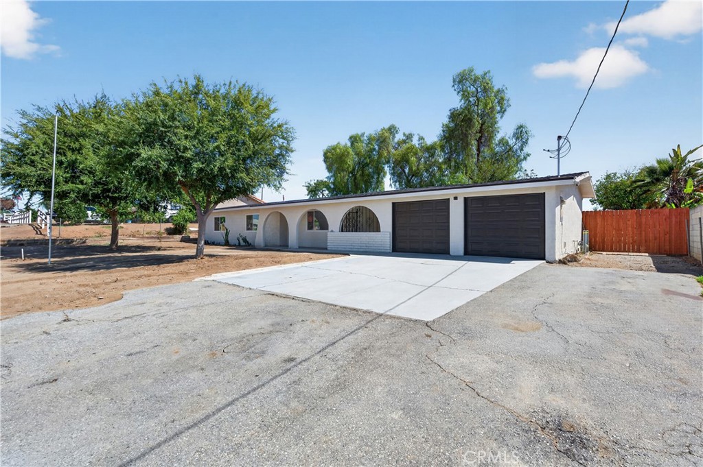 16116 Gardner Avenue Riverside, CA 92504 - Photo 2 of 38 Gallery Image 2