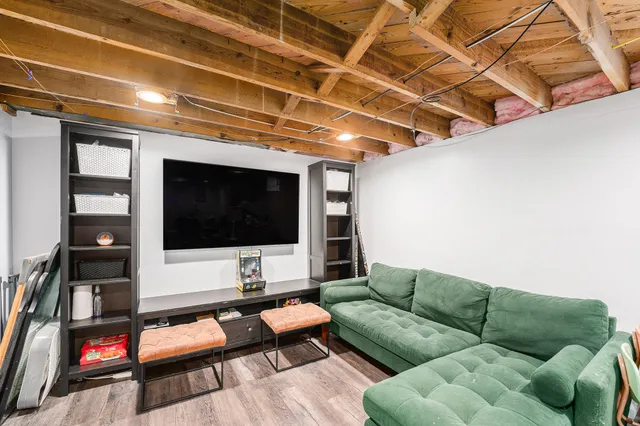 $260,000 | 3553 Pardee Avenue, Dearborn, MI 48124