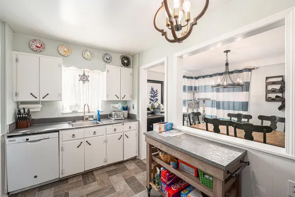 $250,000 | 3553 Pardee Avenue, Dearborn, MI 48124