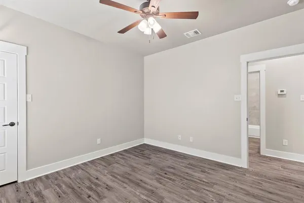 $299,900 | 414 Mesa, Lone Oak, TX 75453