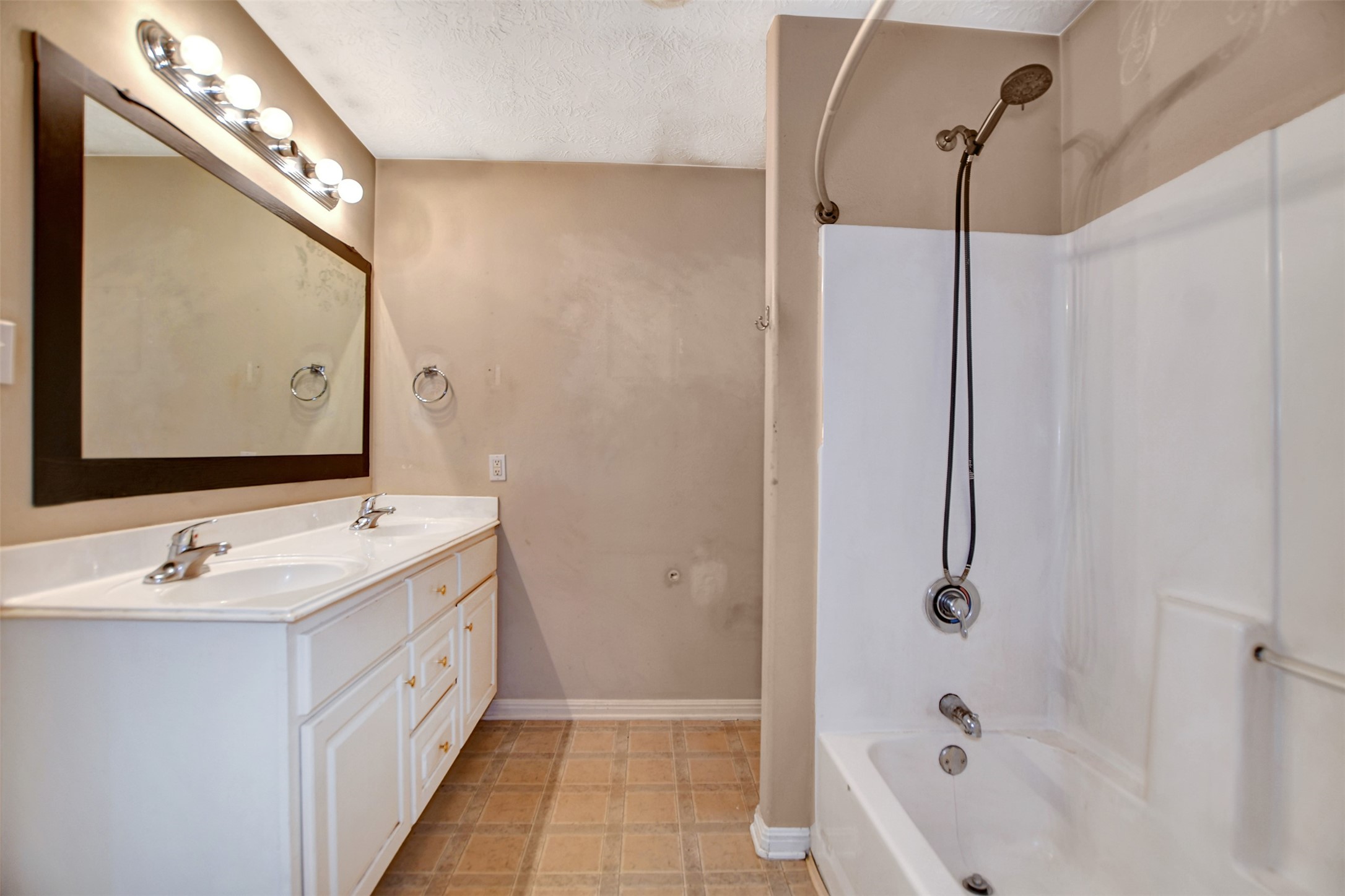 16400 Many Trees Lane Conroe, TX 77302 - Photo 26 of 36
