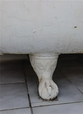 $279,000 | 4627 Fairmount Avenue, Kansas City, MO 64112