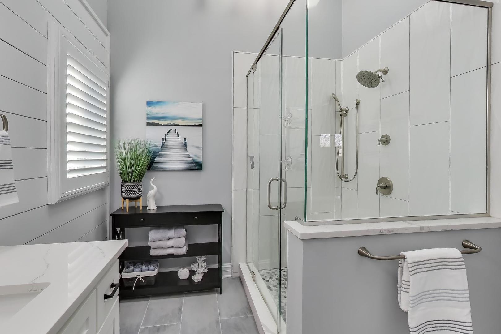 2103 Primrose Lane Naperville, IL 60565 - Photo 18 of 40 a bathroom with a sink and a mirror