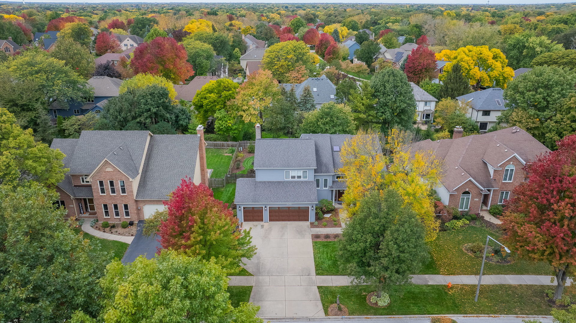 2103 Primrose Lane Naperville, IL 60565 - Photo 33 of 40 an aerial view of house with yard