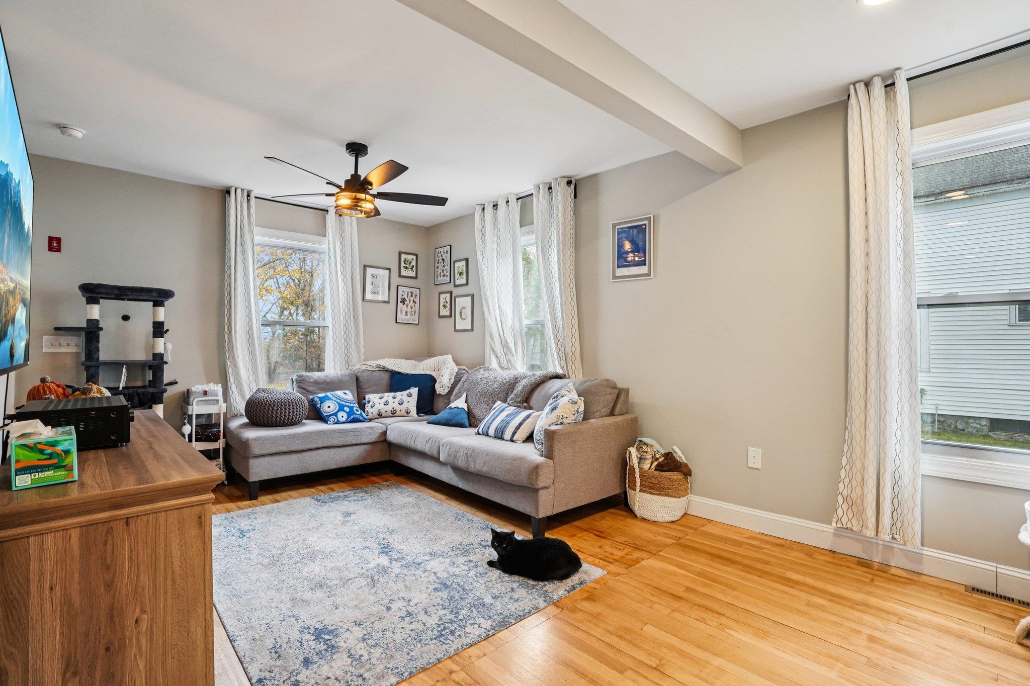 7 Hadley Road Merrimack, NH 03054 - Photo 2 of 39 Gallery Image 2