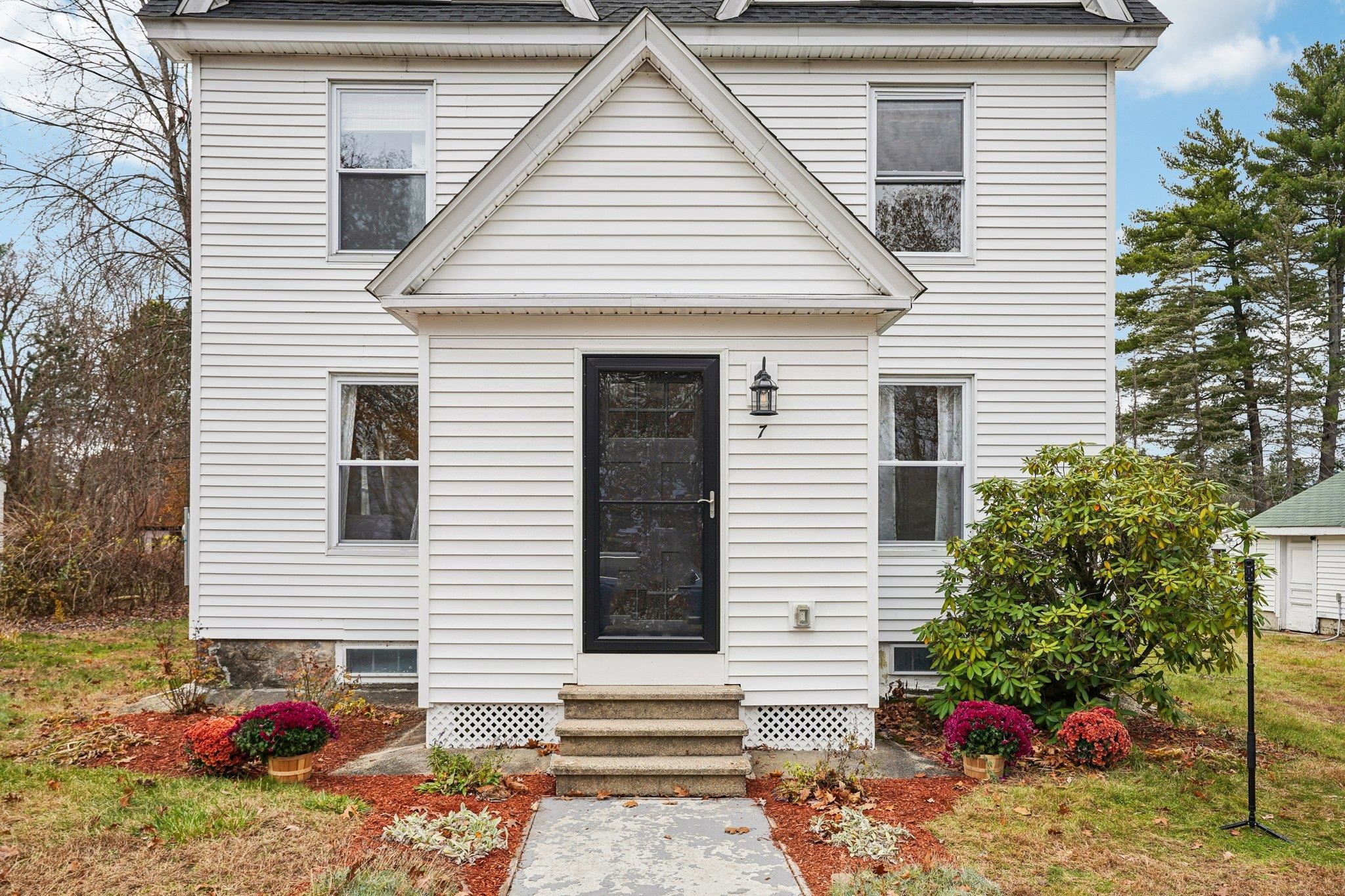 7 Hadley Road Merrimack, NH 03054 - Photo 35 of 39 Gallery Image 35