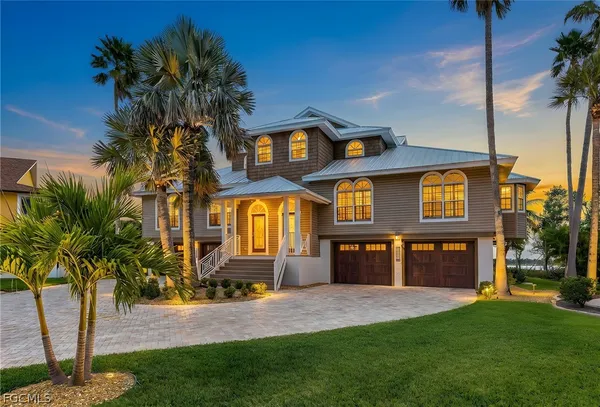 $2,990,000 | 21510-21512 Indian Bayou Drive, Fort Myers Beach, FL 33931