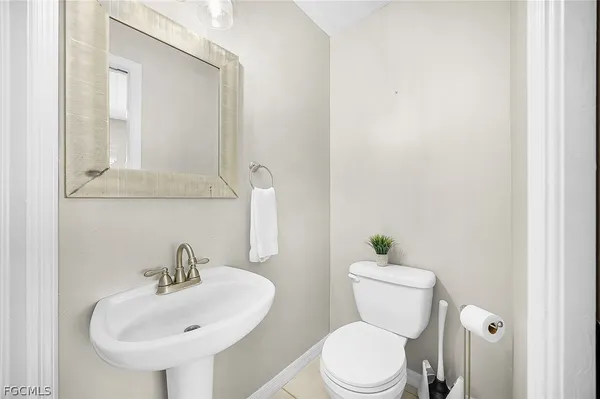 $2,990,000 | 21510-21512 Indian Bayou Drive, Fort Myers Beach, FL 33931