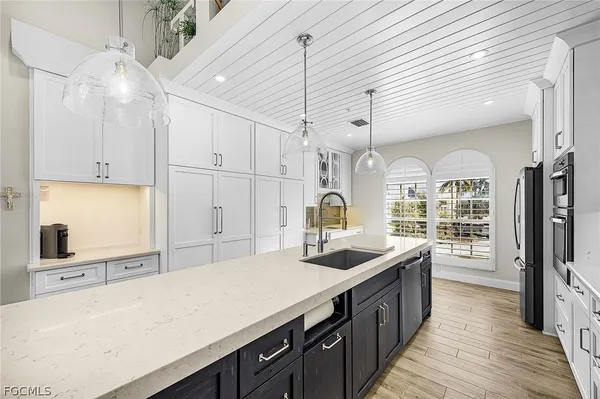 $2,990,000 | 21510-21512 Indian Bayou Drive, Fort Myers Beach, FL 33931