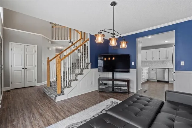 $425,000 | 21403 West 54th Terrace, Shawnee, KS 66218