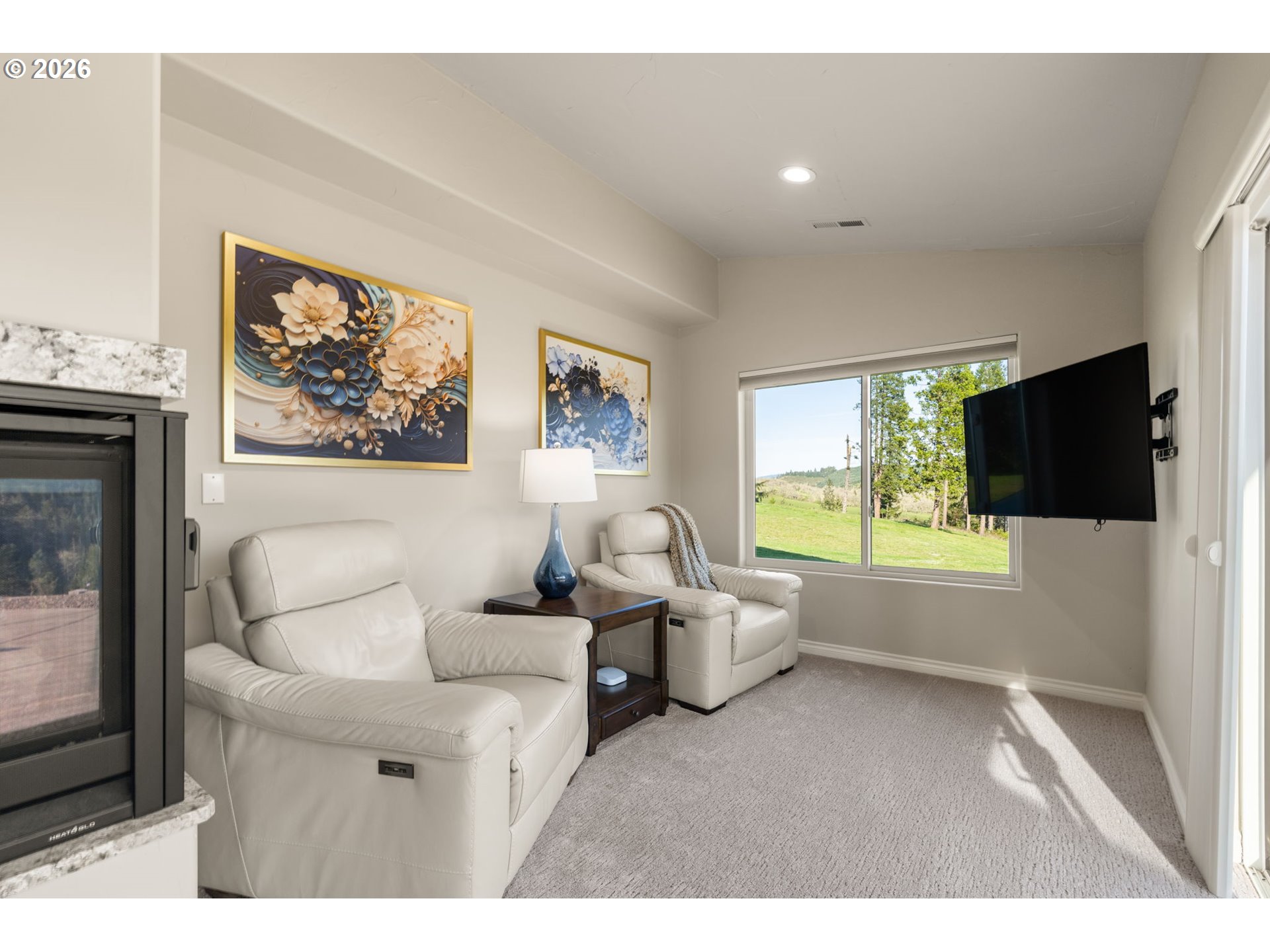 5996 Hayhurst Road Yoncalla, OR 97499 - Photo 22 of 48 Primary Bedroom