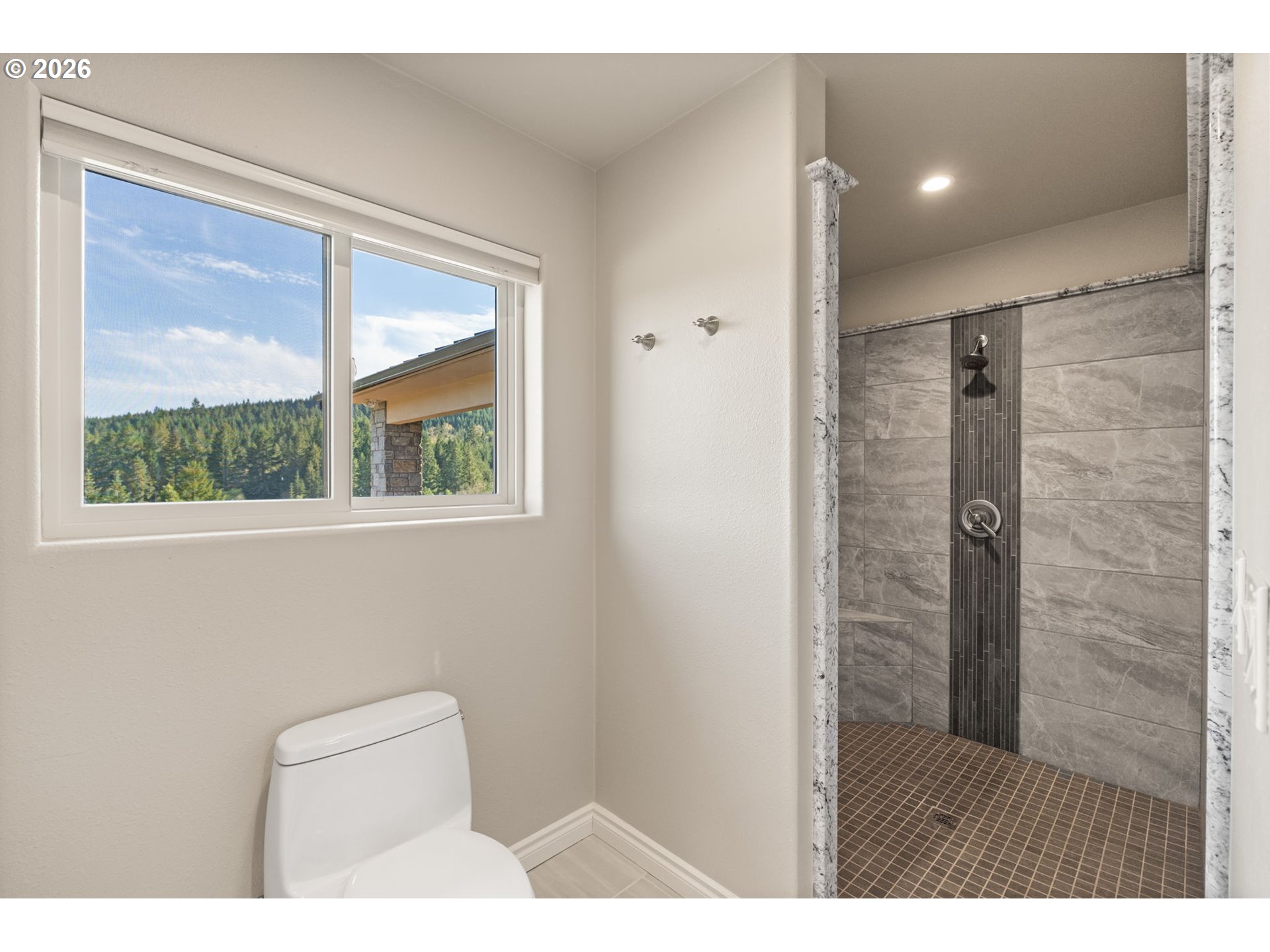 5996 Hayhurst Road Yoncalla, OR 97499 - Photo 29 of 48 Bedroom