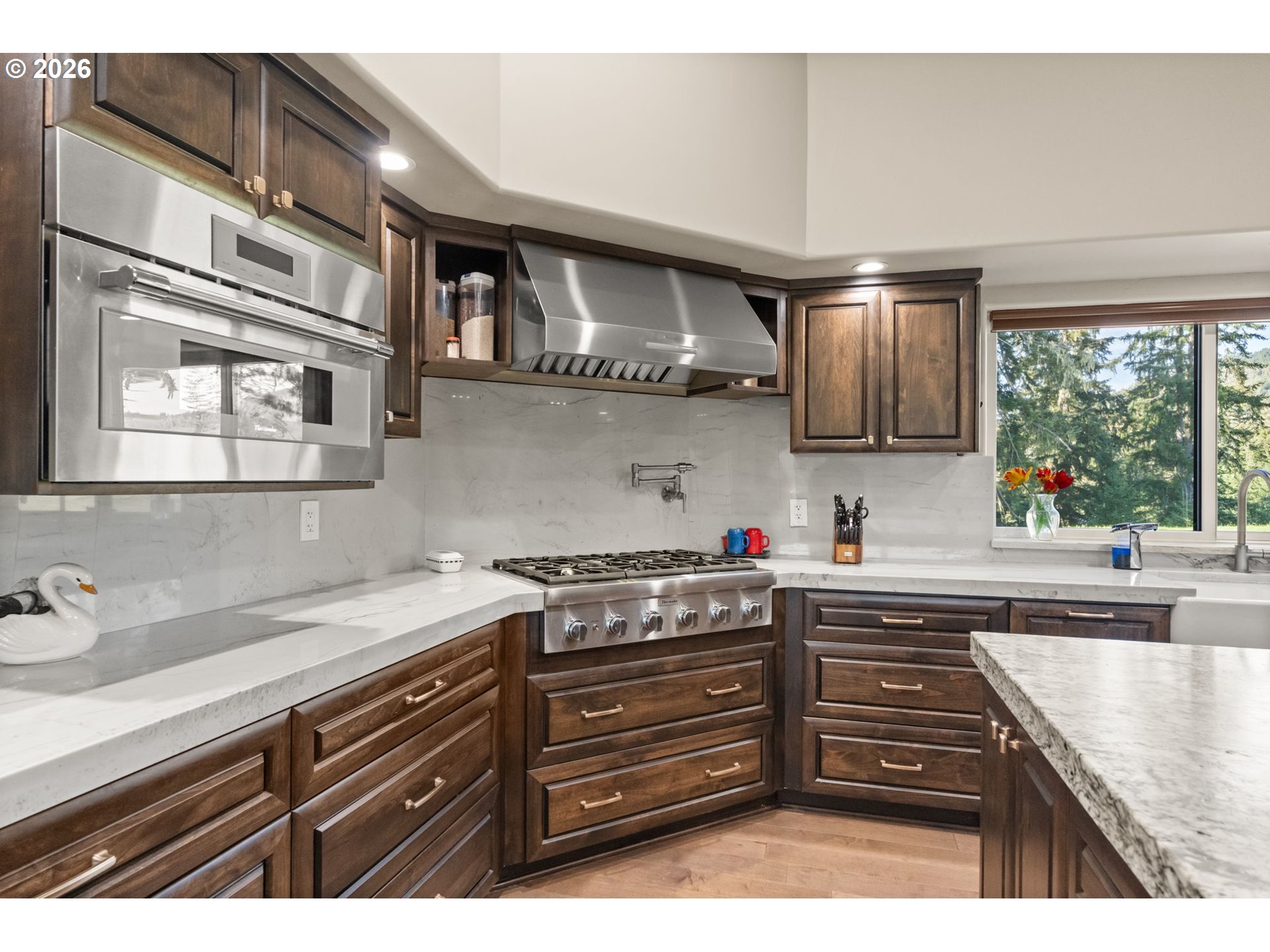 5996 Hayhurst Road Yoncalla, OR 97499 - Photo 10 of 48 Kitchen