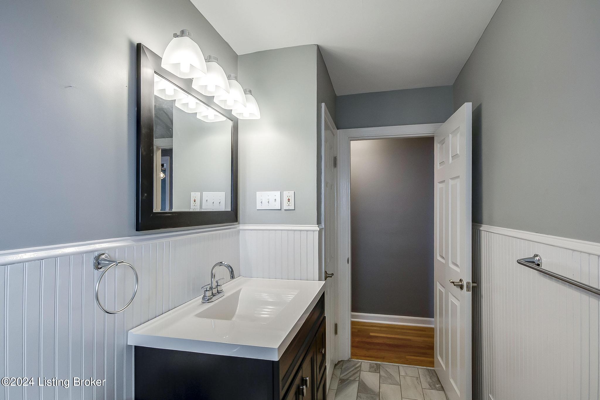 201 Waterford Road Mount Washington, KY 40047 - Photo 13 of 33 Full Bath