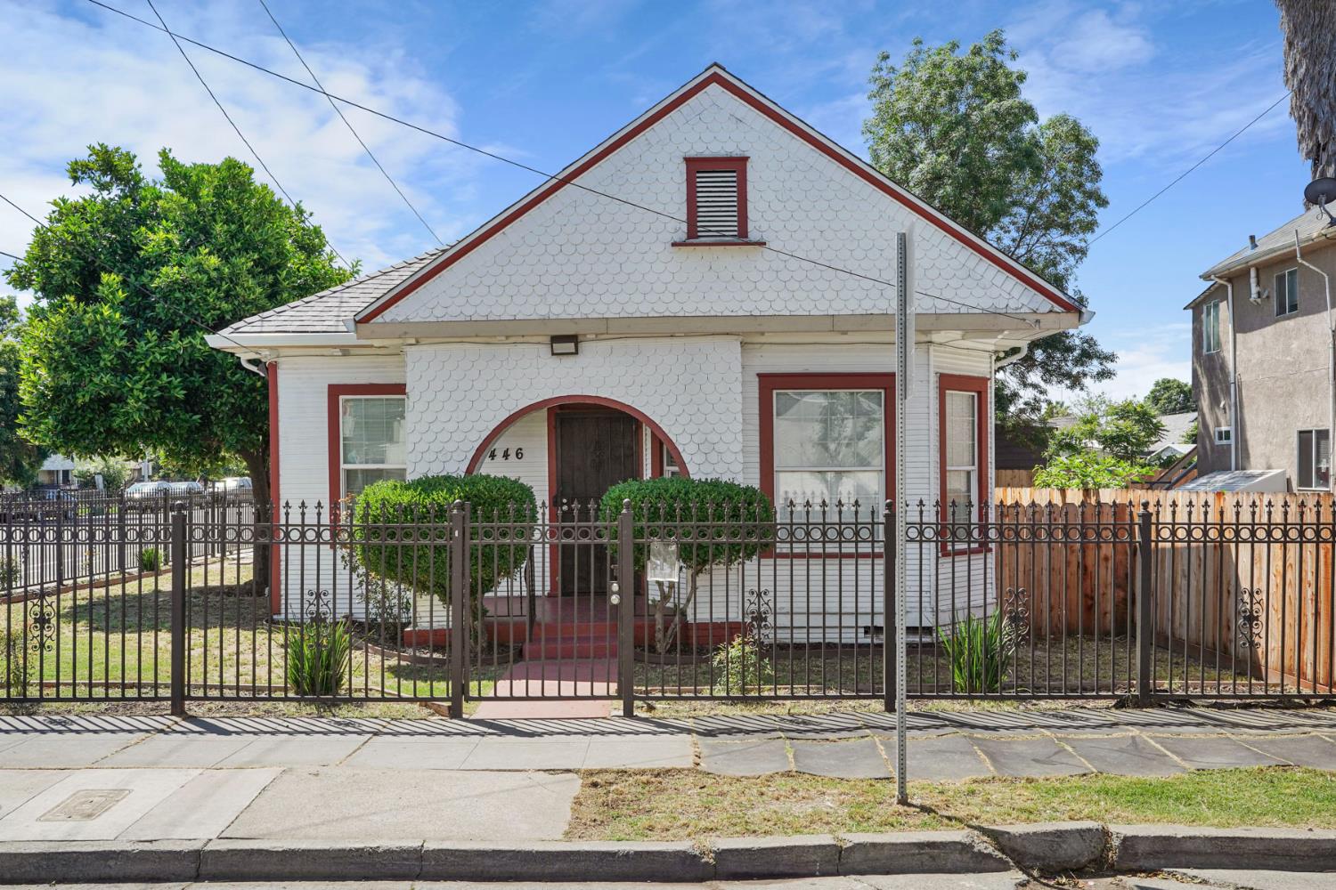 446 East Anderson Street Stockton, CA 95206 - Photo 2 of 30