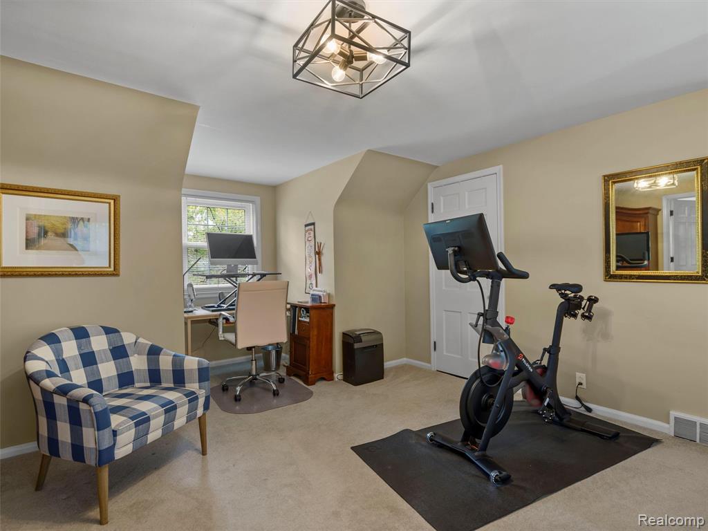 683 Lincoln Road Grosse Pointe, MI 48230 - Photo 35 of 54