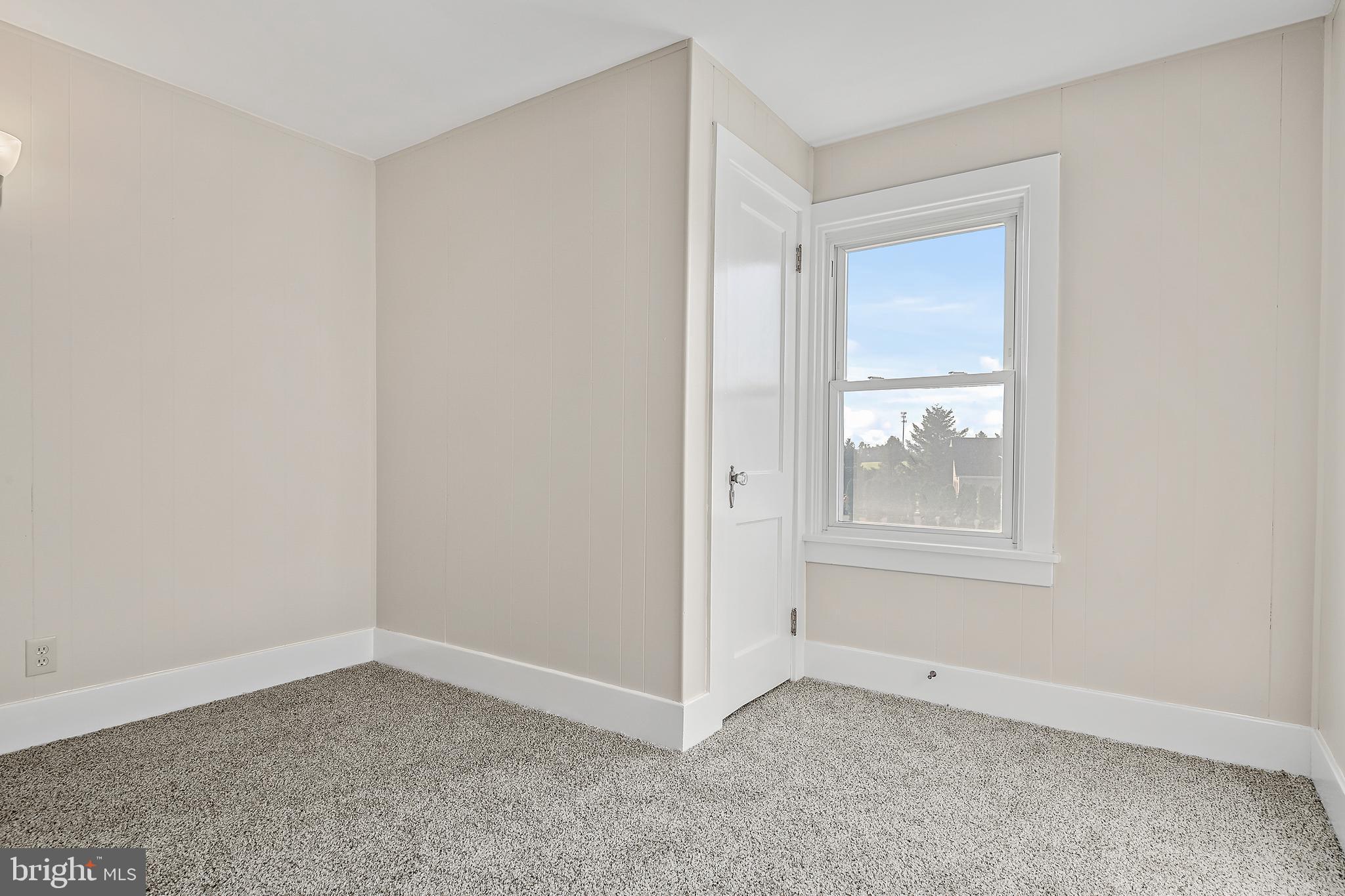 206 Hershey Road Hummelstown, PA 17036 - Photo 21 of 26 an empty room with windows