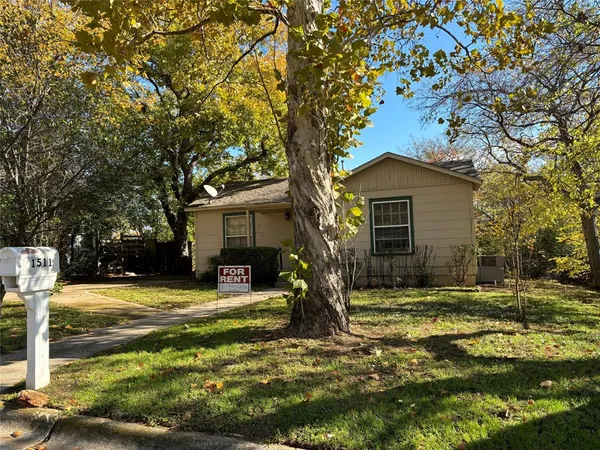 $1,700 | 1511 Knight Street, Denton, TX 76205