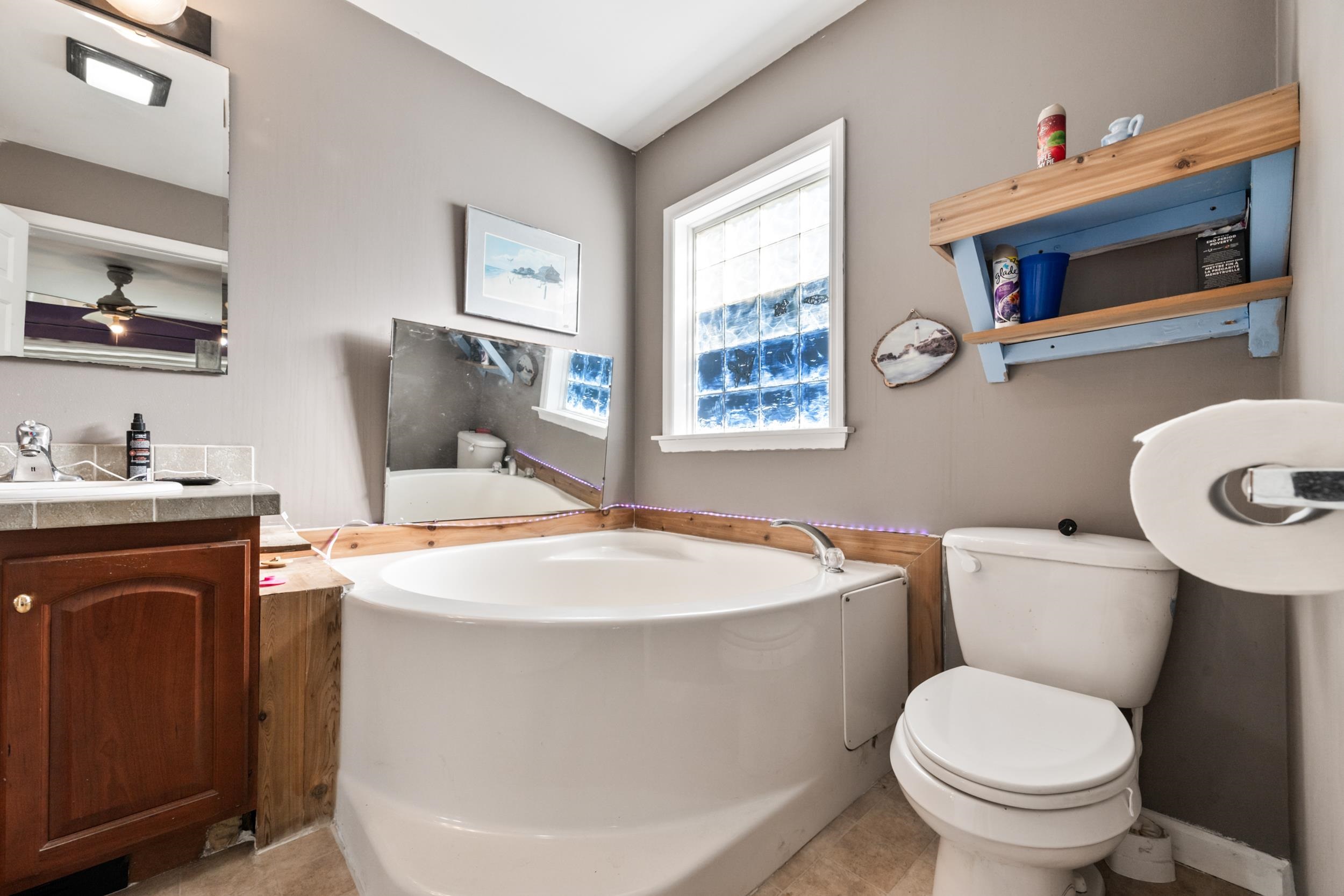 125 Parker Road Whitefield, NH 03598 - Photo 18 of 36 Gallery Image 18