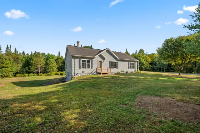$335,000 | 125 Parker Road, Whitefield, NH 03598
