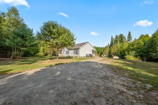$335,000 | 125 Parker Road, Whitefield, NH 03598