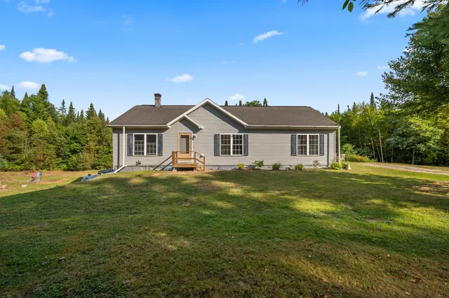 $335,000 | 125 Parker Road, Whitefield, NH 03598