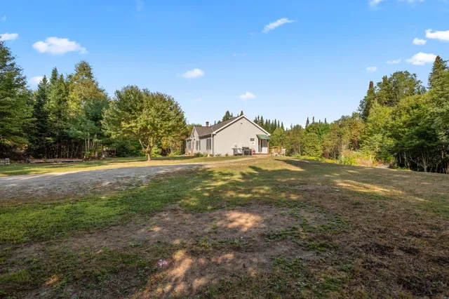 $335,000 | 125 Parker Road, Whitefield, NH 03598