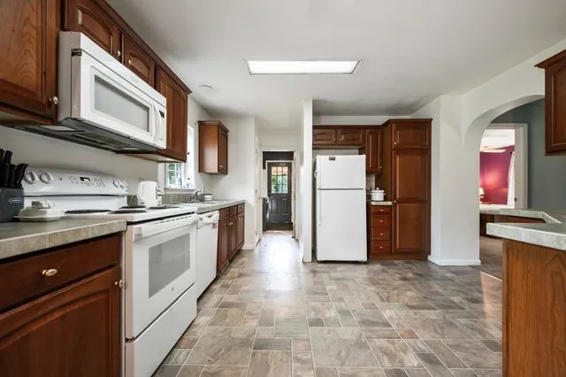 $335,000 | 125 Parker Road, Whitefield, NH 03598