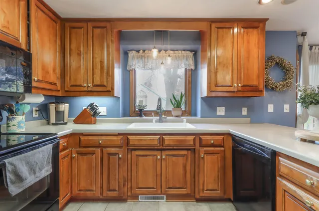 $429,900 | 708 Westfield Street, Kaukauna, WI 54130