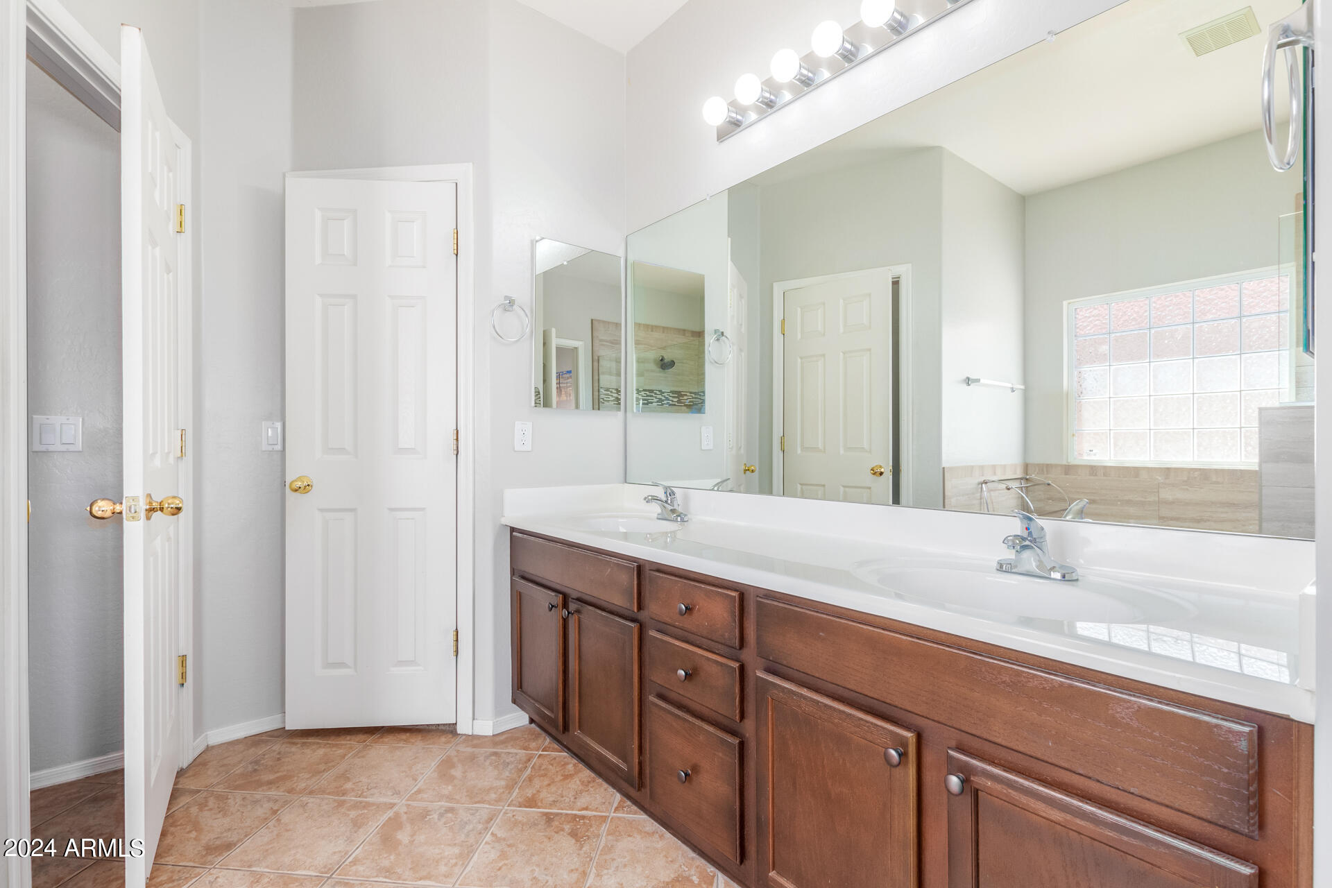 15730 West Calavar Road Surprise, AZ 85379 - Photo 28 of 57 23 - Calavar