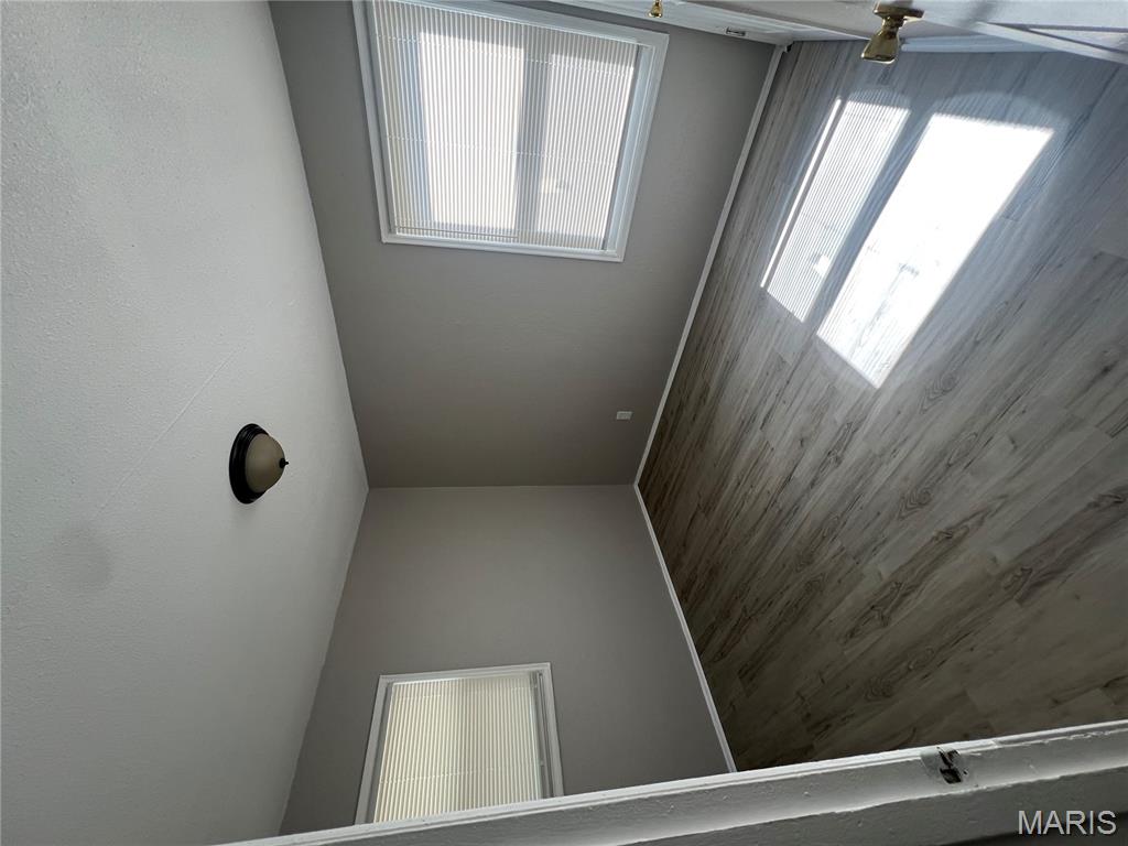 216 Cameron Road St. Louis, MO 63137 - Photo 3 of 8