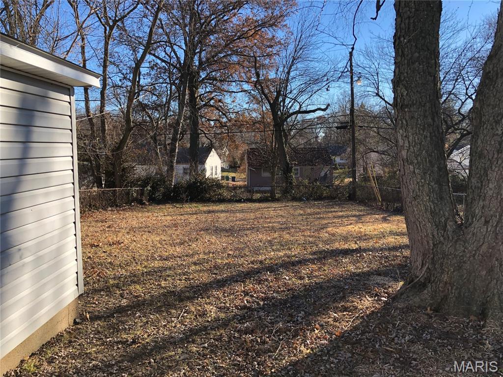 216 Cameron Road St. Louis, MO 63137 - Photo 8 of 8