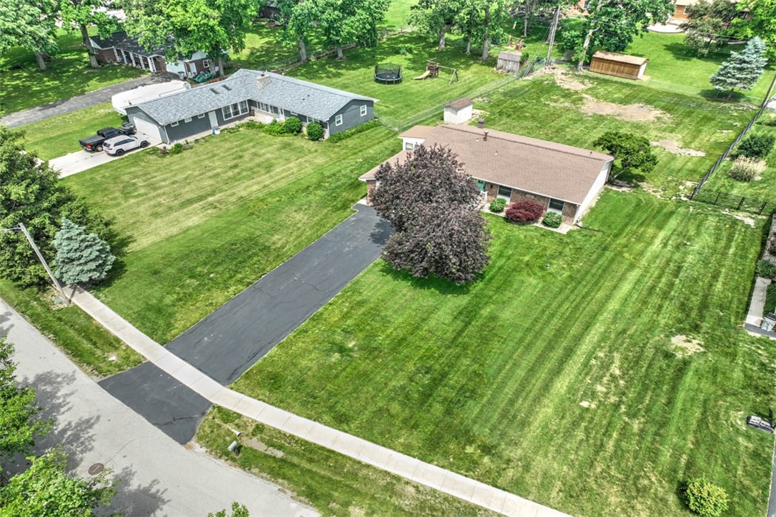 20 Timber Lane Forsyth, IL 62535 - Photo 3 of 29