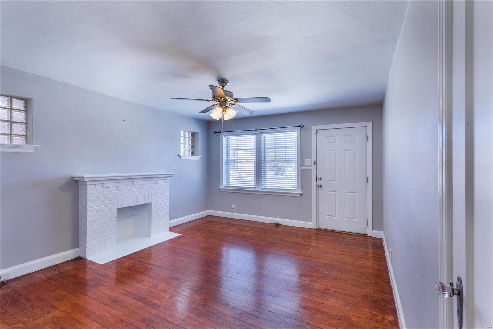 3331 Watson Road St. Louis, MO 63139 - Photo 4 of 20