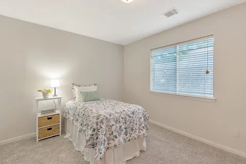 $635,000 | 135 South Bluff Creek Circle, The Woodlands, TX 77382