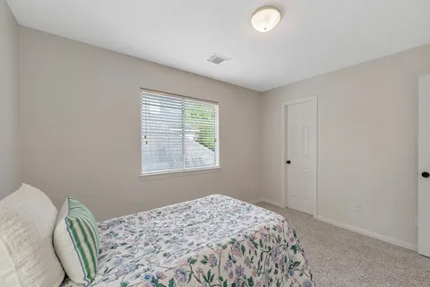 $635,000 | 135 South Bluff Creek Circle, The Woodlands, TX 77382