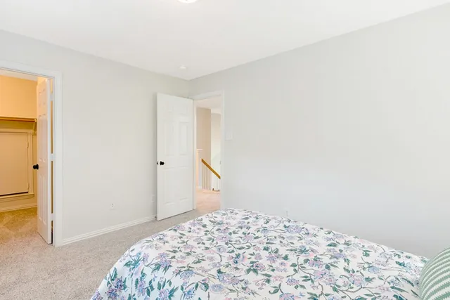 $635,000 | 135 South Bluff Creek Circle, The Woodlands, TX 77382