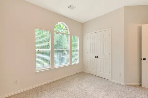 $635,000 | 135 South Bluff Creek Circle, The Woodlands, TX 77382