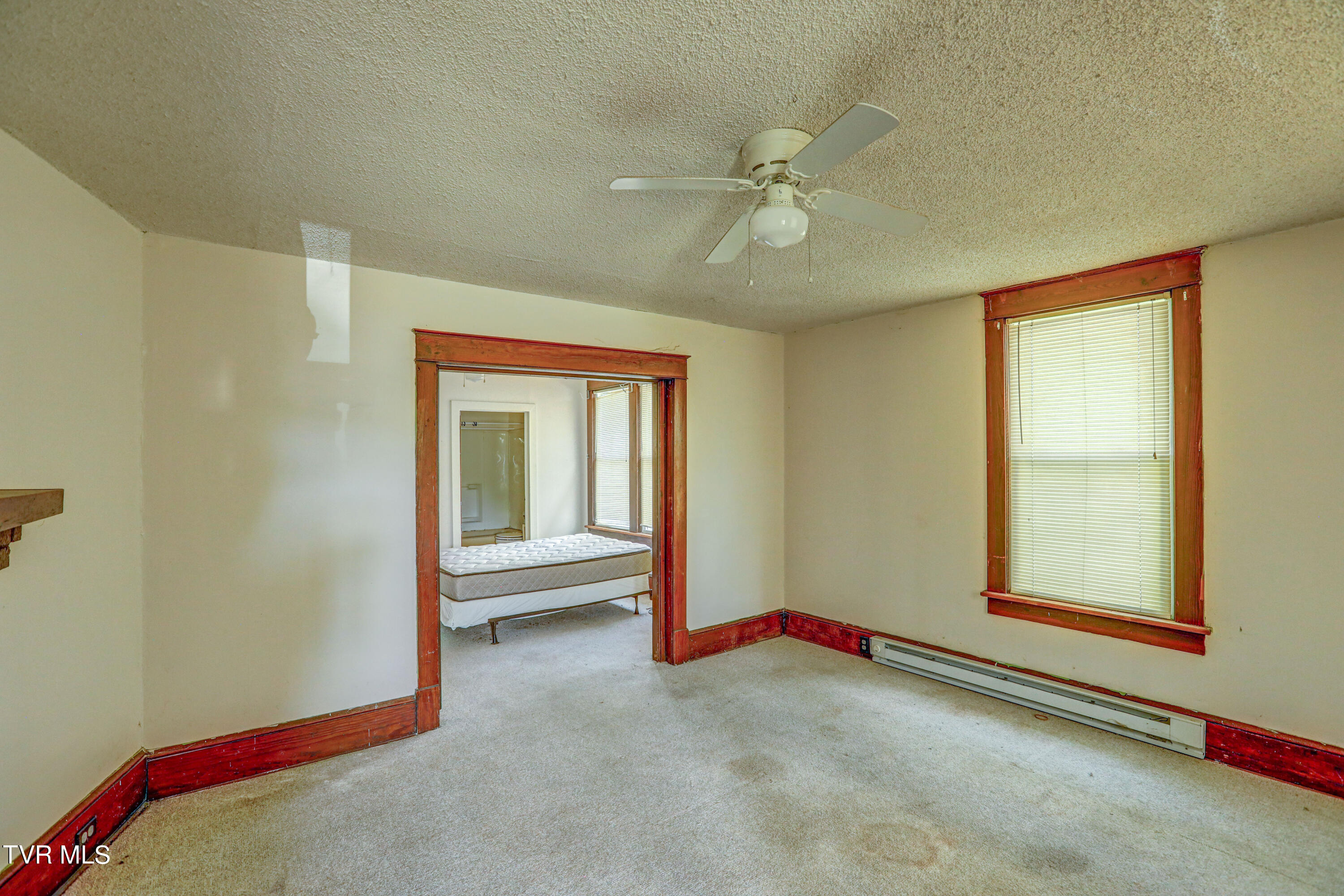 623 5th Street Bristol, TN 37620 - Photo 12 of 13 623 5th street pic inside 7