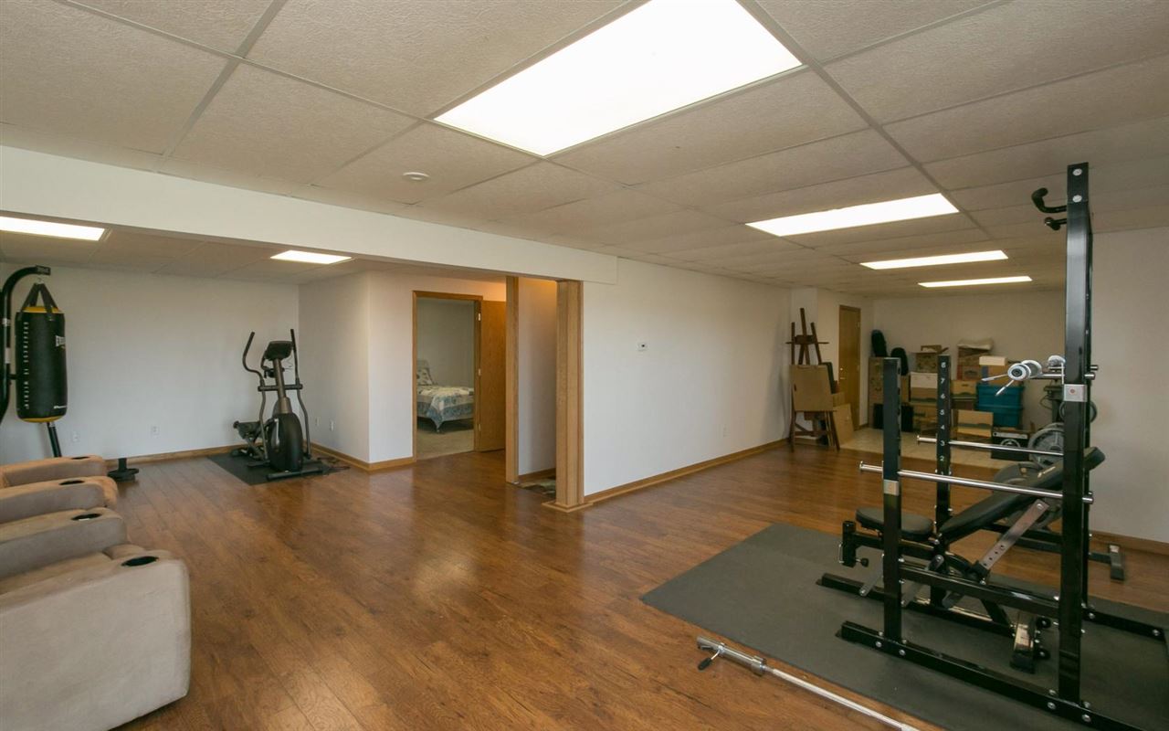 3862 565th Street Southwest Riverside, IA 52327 - Photo 14 of 25 Gallery Image 14