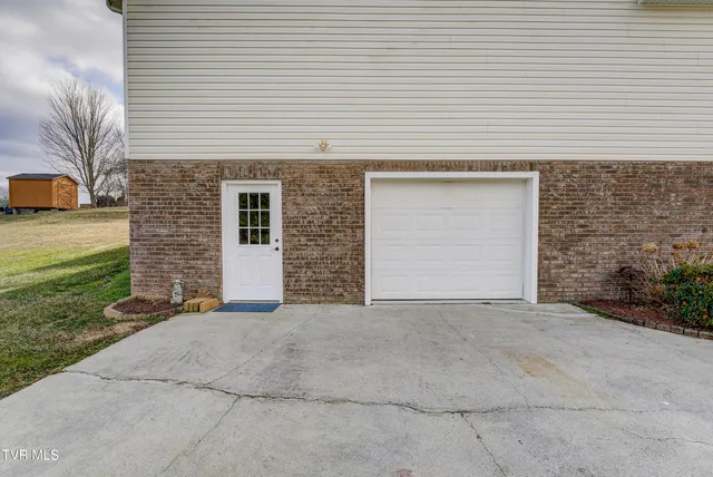 $415,000 | 719 Walkers Bend Road, Gray, TN 37615