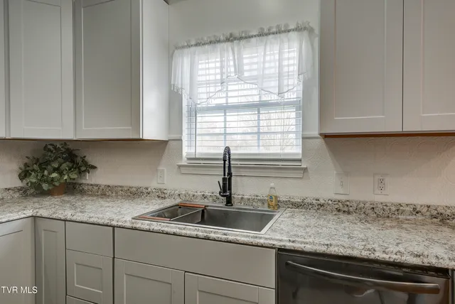 $415,000 | 719 Walkers Bend Road, Gray, TN 37615