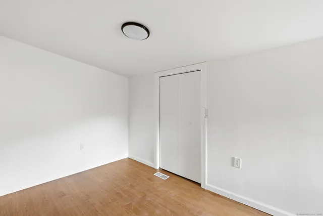 $389,925 | 18 Pautipaug Hill Road, Sprague, CT 06330