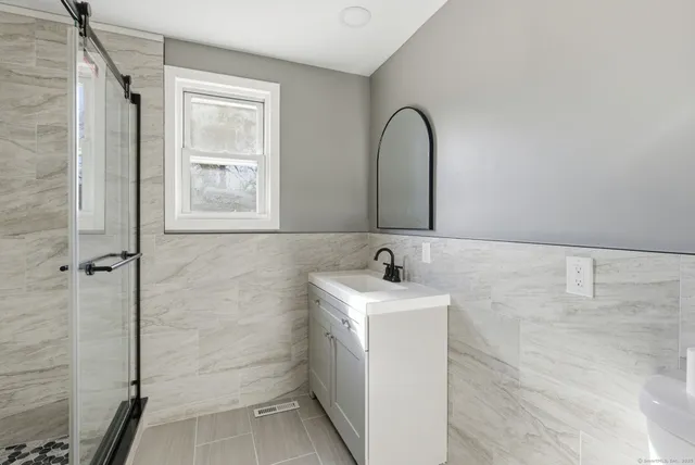 $389,925 | 18 Pautipaug Hill Road, Sprague, CT 06330