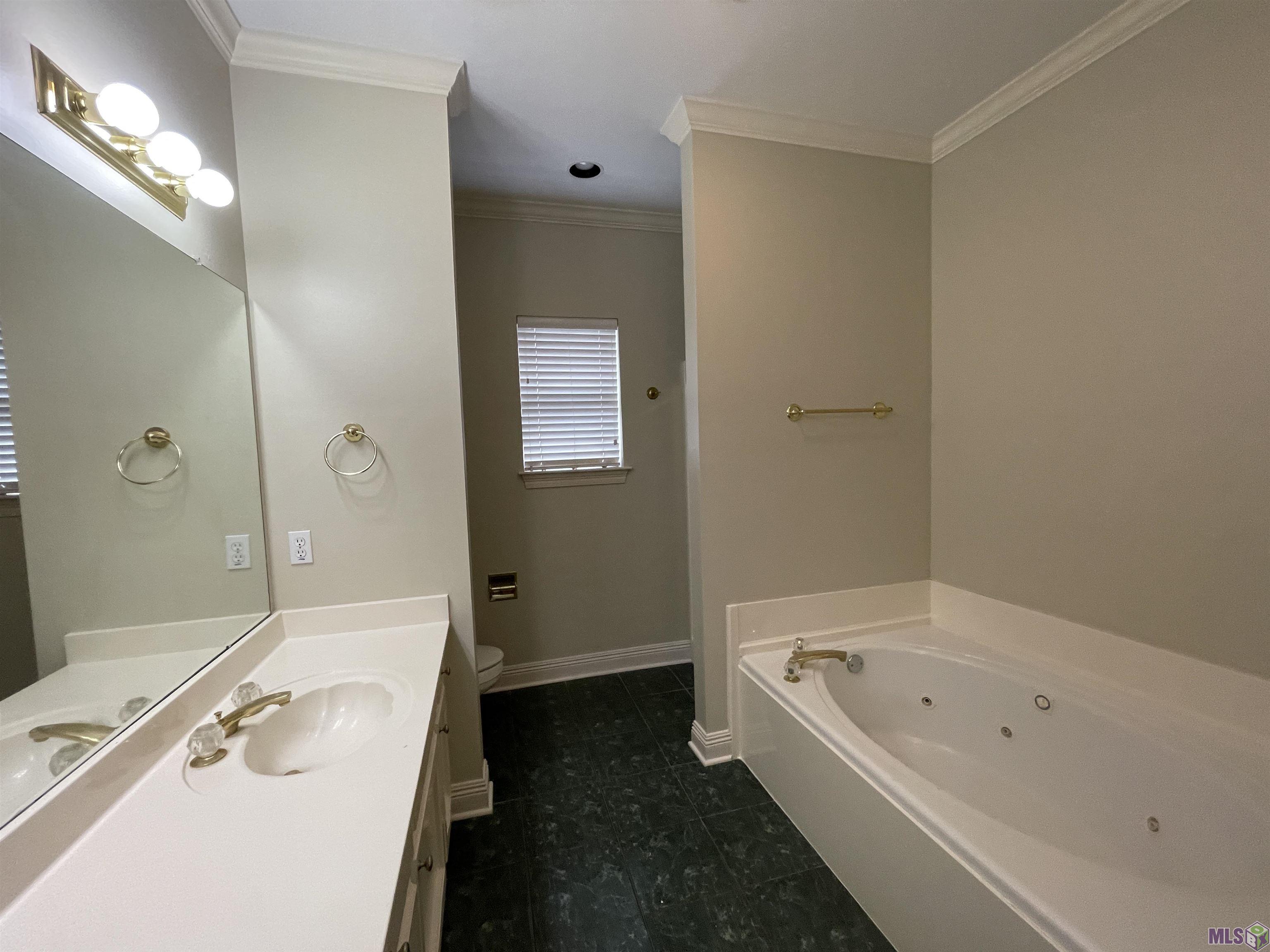 10580 Springglen Court Baton Rouge, LA 70810 - Photo 14 of 27 Gallery Image 14